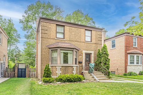Tiny photo for 9932 S Maplewood Avenue, Chicago, IL 60655 (MLS # 12608234)