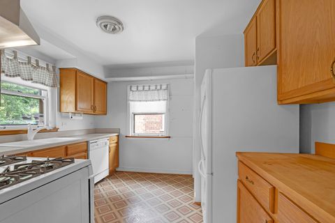Tiny photo for 9932 S Maplewood Avenue, Chicago, IL 60655 (MLS # 12608234)