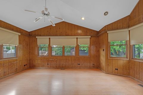 Tiny photo for 9932 S Maplewood Avenue, Chicago, IL 60655 (MLS # 12608234)