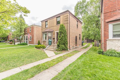 Tiny photo for 9932 S Maplewood Avenue, Chicago, IL 60655 (MLS # 12608234)