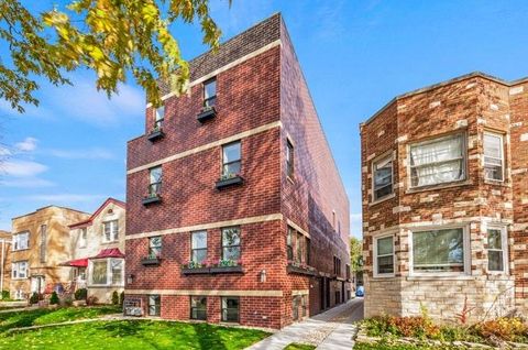 6223 N Albany Avenue A Chicago IL 60659