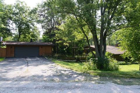 Tiny photo for 3N353 Pine Hills Road, St. Charles, IL 60175 (MLS # 12692920)