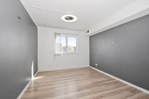 Tiny photo for 10355 Menard Avenue #216, Oak Lawn, IL 60453 (MLS # 12503020)