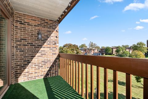 Tiny photo for 10355 Menard Avenue #216, Oak Lawn, IL 60453 (MLS # 12503020)