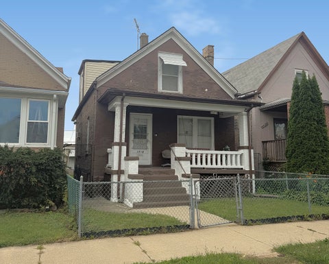Photo of 1718 N Ridgeway Avenue, Chicago, IL 60647 (MLS # 12751880)