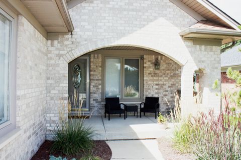 Tiny photo for 4N466 Mark Twain Street, St. Charles, IL 60175 (MLS # 12481572)
