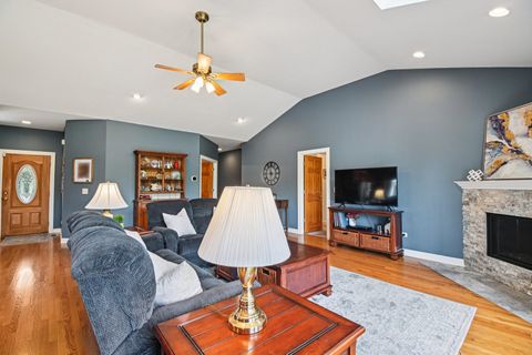 Tiny photo for 4N466 Mark Twain Street, St. Charles, IL 60175 (MLS # 12481572)