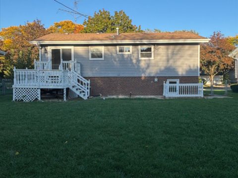 Tiny photo for 560 S 5th Street, West Dundee, IL 60118 (MLS # 12496503)