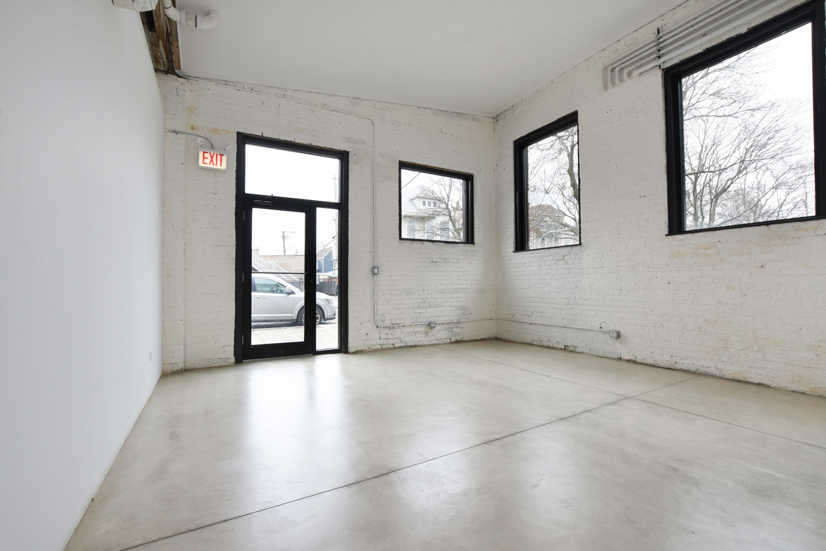 3801 W Fullerton Avenue 3R