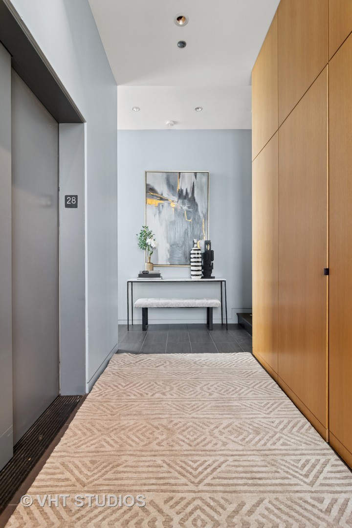 680 N Lake Shore Drive 2800