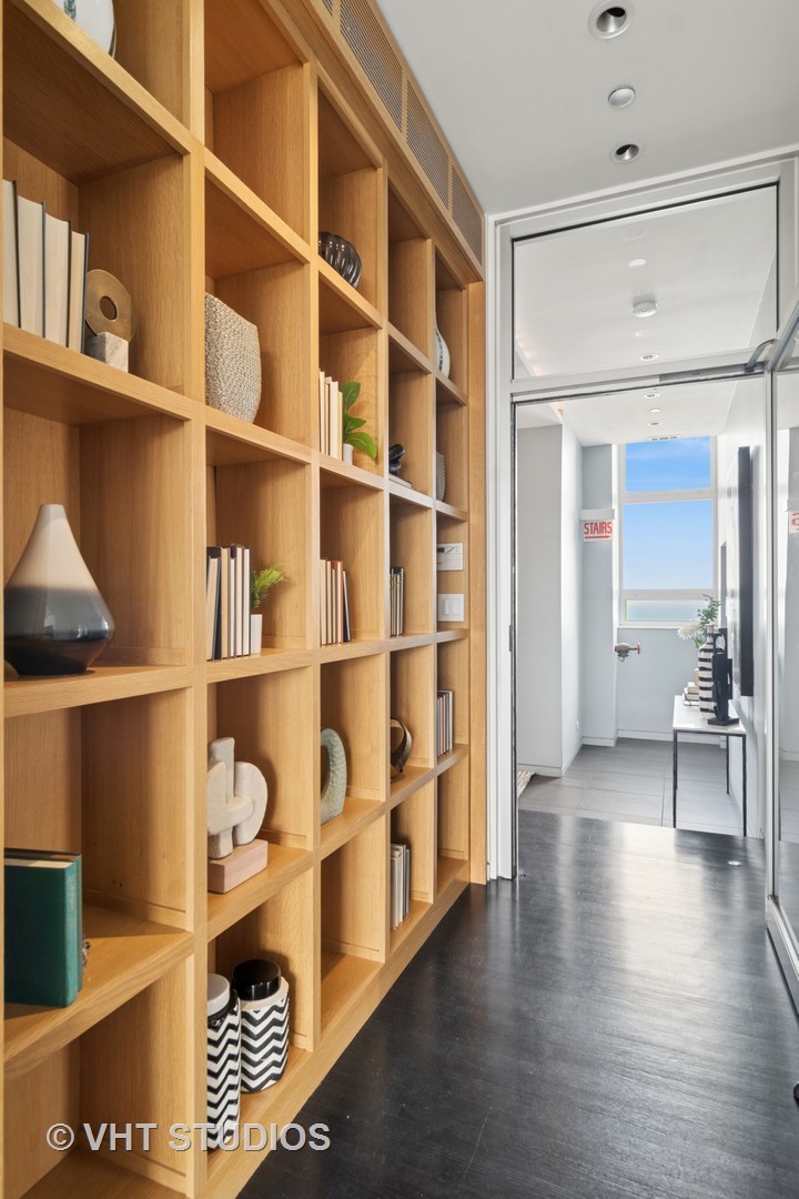 680 N Lake Shore Drive 2800