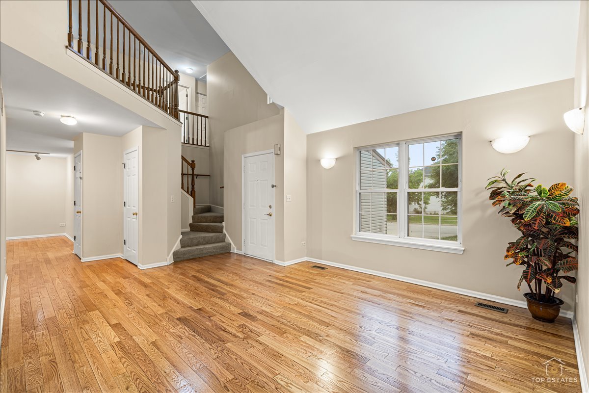 7 Eagle Court