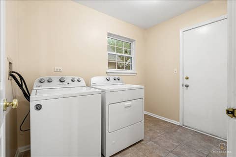 Tiny photo for 7 Eagle Court, Streamwood, IL 60107 (MLS # 12630021)