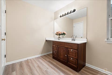 Tiny photo for 7 Eagle Court, Streamwood, IL 60107 (MLS # 12630021)