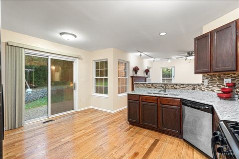 Tiny photo for 7 Eagle Court, Streamwood, IL 60107 (MLS # 12630021)