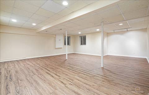 Tiny photo for 7 Eagle Court, Streamwood, IL 60107 (MLS # 12630021)