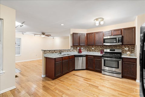 Tiny photo for 7 Eagle Court, Streamwood, IL 60107 (MLS # 12630021)