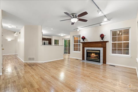 Tiny photo for 7 Eagle Court, Streamwood, IL 60107 (MLS # 12630021)