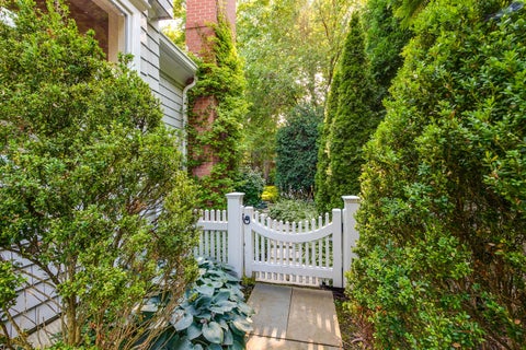 Tiny photo for 430 N Western Avenue, Lake Forest, IL 60045 (MLS # 12785625)