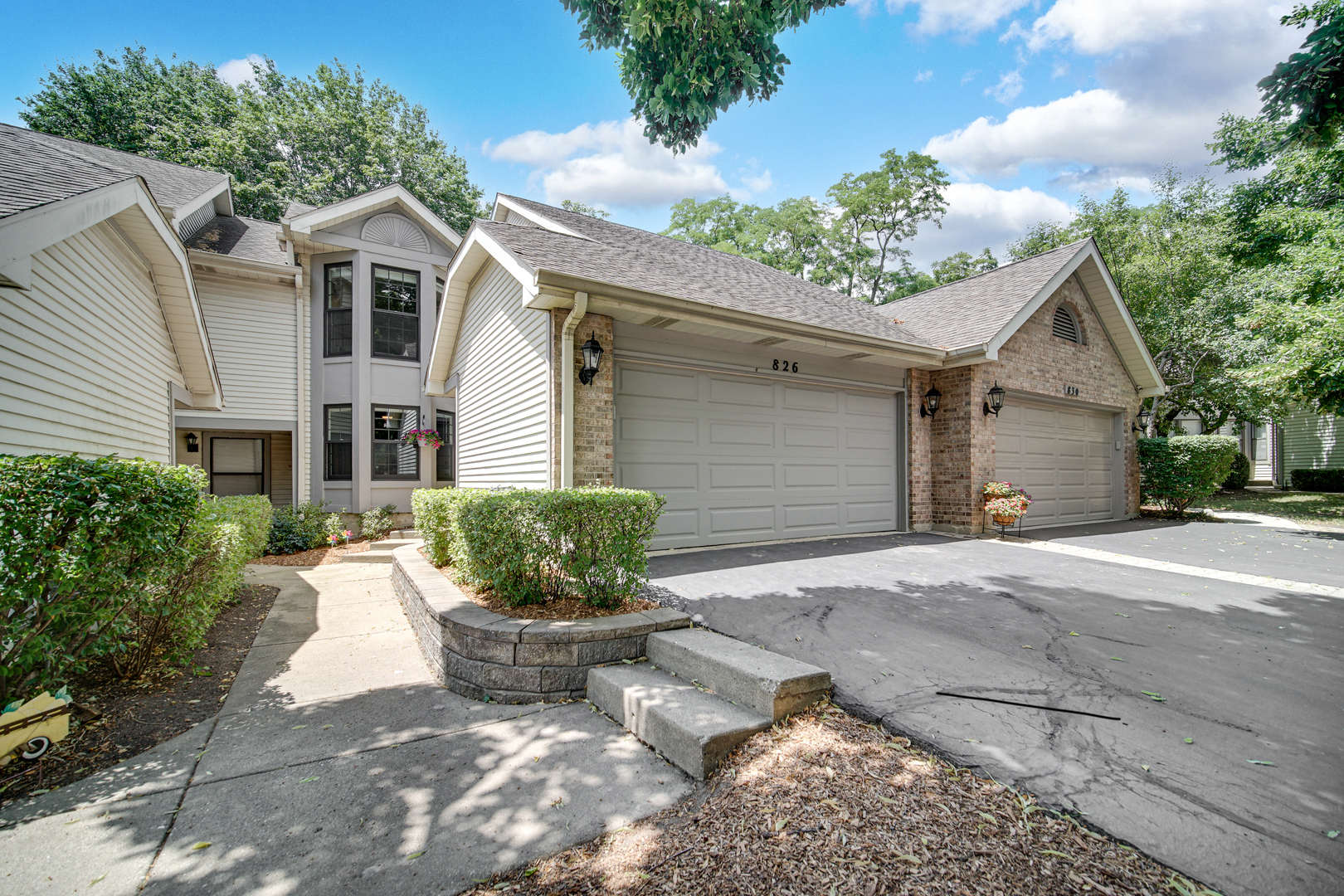826 N Auburn Woods Drive