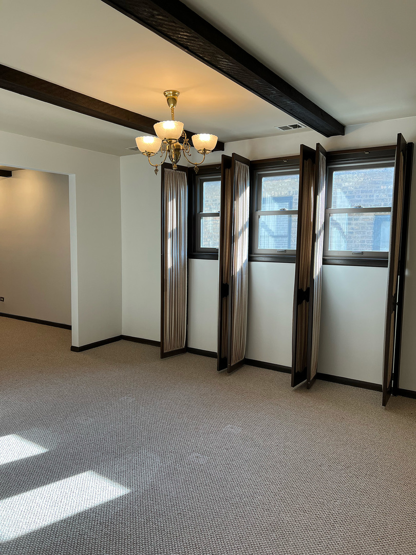 838 Michigan Avenue 4C