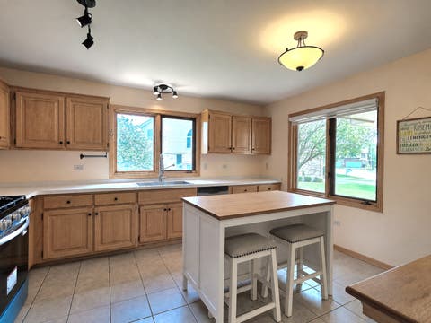Tiny photo for 7700 Northfield Lane, Tinley Park, IL 60487 (MLS # 12724410)