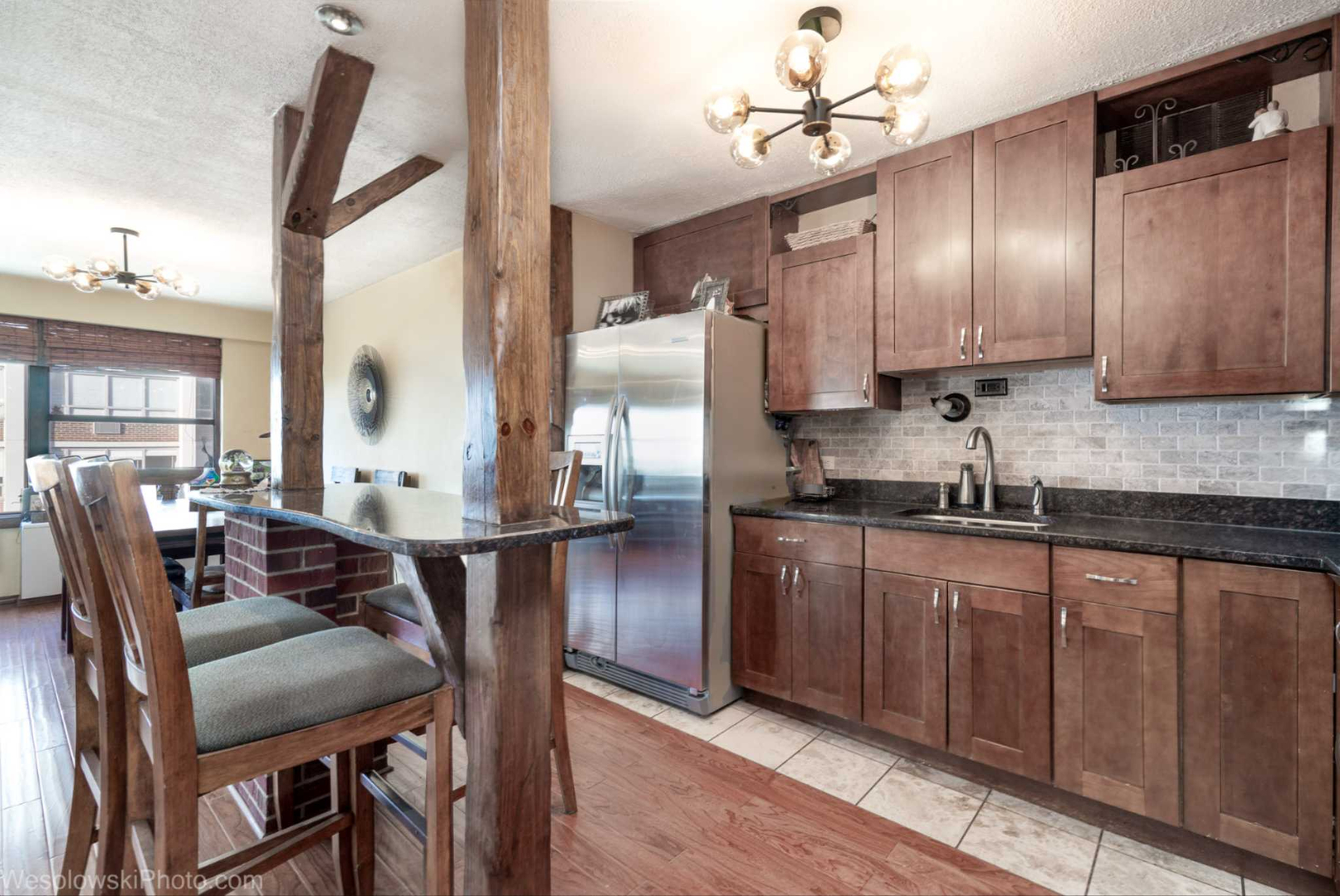 6157 N Sheridan Road 25A