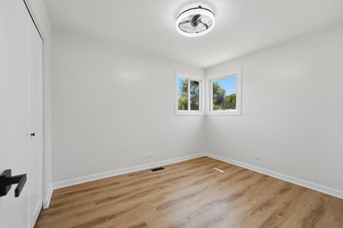Tiny photo for 661 Easy Street, Glendale Heights, IL 60139 (MLS # 12716963)