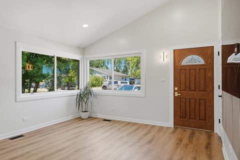 Tiny photo for 661 Easy Street, Glendale Heights, IL 60139 (MLS # 12716963)