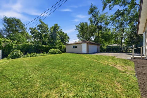 Tiny photo for 661 Easy Street, Glendale Heights, IL 60139 (MLS # 12716963)