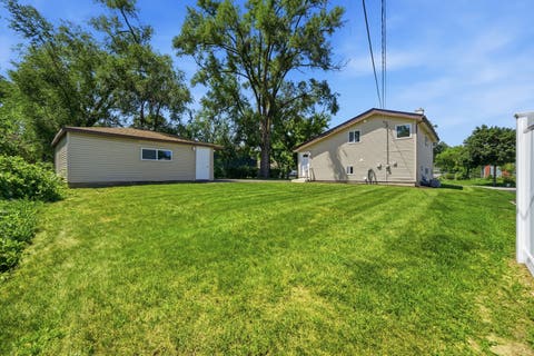 Tiny photo for 661 Easy Street, Glendale Heights, IL 60139 (MLS # 12716963)