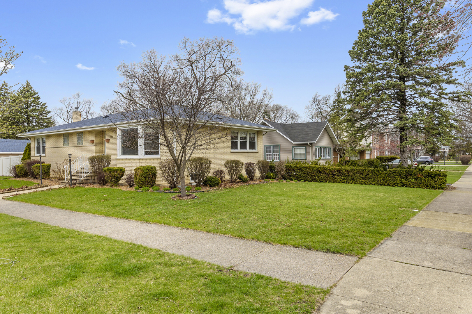 446 S LODGE Lane