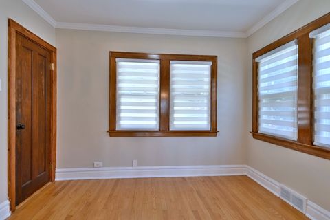 Tiny photo for 3218 SCOVILLE Avenue, Berwyn, IL 60402 (MLS # 12497143)