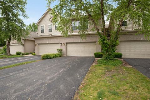 Photo of 2642 Granite Court #2642, Crystal Lake, IL 60012 (MLS # 12675339)