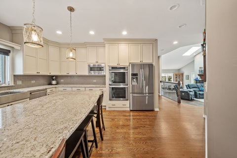 Tiny photo for 404 Grand Boulevard, Park Ridge, IL 60068 (MLS # 12647619)