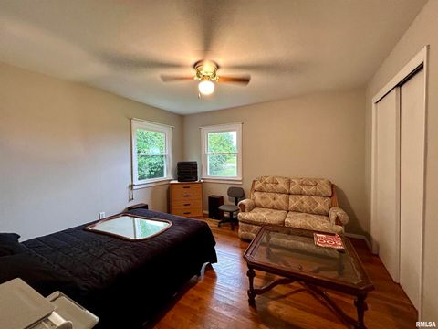 Tiny photo for 1275 E PARK Street, Carbondale, IL 62901 (MLS # EB459361)