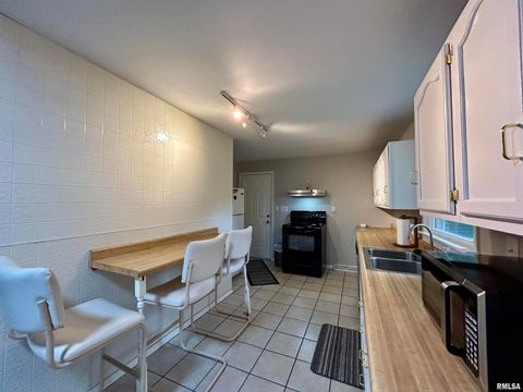 Tiny photo for 1275 E PARK Street, Carbondale, IL 62901 (MLS # EB459361)