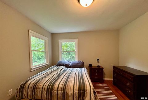 Tiny photo for 1275 E PARK Street, Carbondale, IL 62901 (MLS # EB459361)