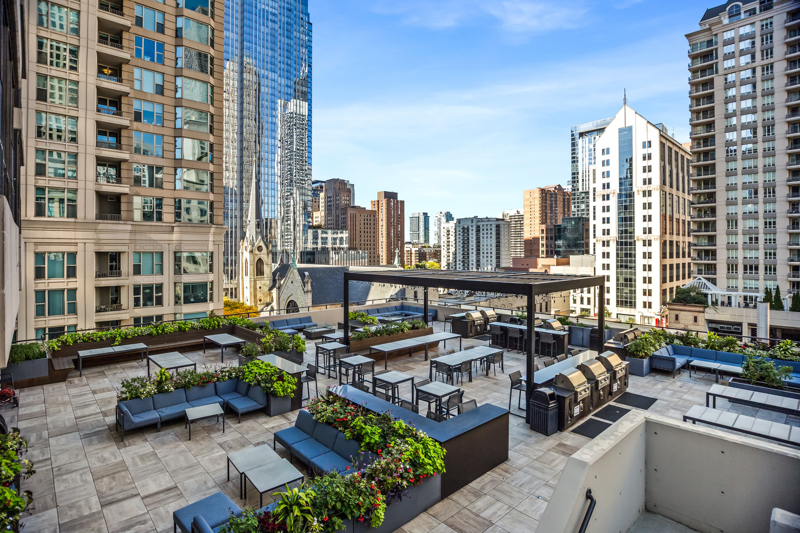 Chicago, Illinois 60611, United States, 2 Bedrooms Bedrooms, ,2 BathroomsBathrooms,Residential,Active,234579