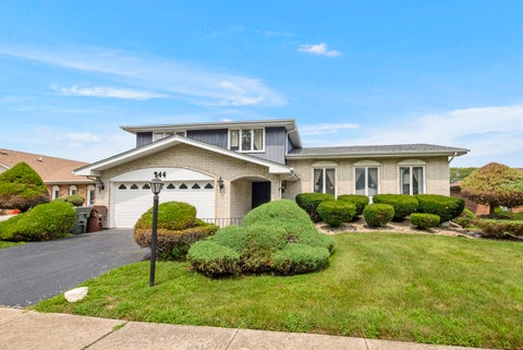 Photo of 944 E 193rd Place, Glenwood, IL 60425 (MLS # 12739909)