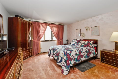 Tiny photo for 944 E 193rd Place, Glenwood, IL 60425 (MLS # 12739909)