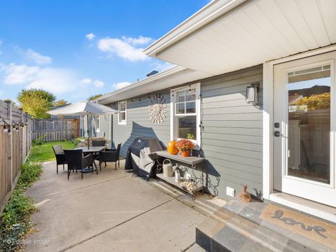 Tiny photo for 448 W Vallette Street, Elmhurst, IL 60126 (MLS # 12506789)