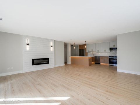 Tiny photo for 1727 W Crystal Lane #208, Mount Prospect, IL 60056 (MLS # 12529449)