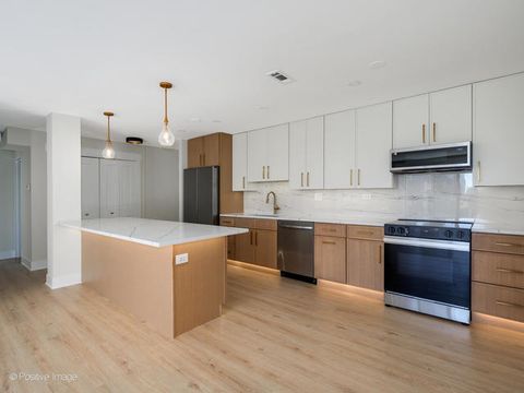 Tiny photo for 1727 W Crystal Lane #208, Mount Prospect, IL 60056 (MLS # 12529449)