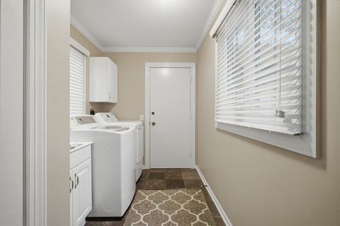 Tiny photo for 9 Court of Connecticut River Valley, Lincolnshire, IL 60069 (MLS # 12561155)