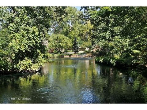 Tiny photo for 9 Court of Connecticut River Valley, Lincolnshire, IL 60069 (MLS # 12561155)