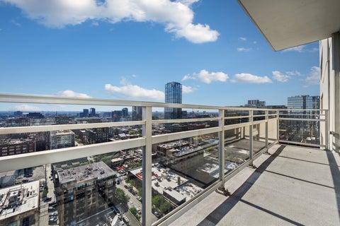 Tiny photo for 737 W Washington Boulevard #2210, Chicago, IL 60661 (MLS # 12710911)