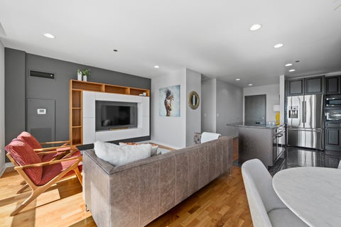 Tiny photo for 737 W Washington Boulevard #2210, Chicago, IL 60661 (MLS # 12710911)