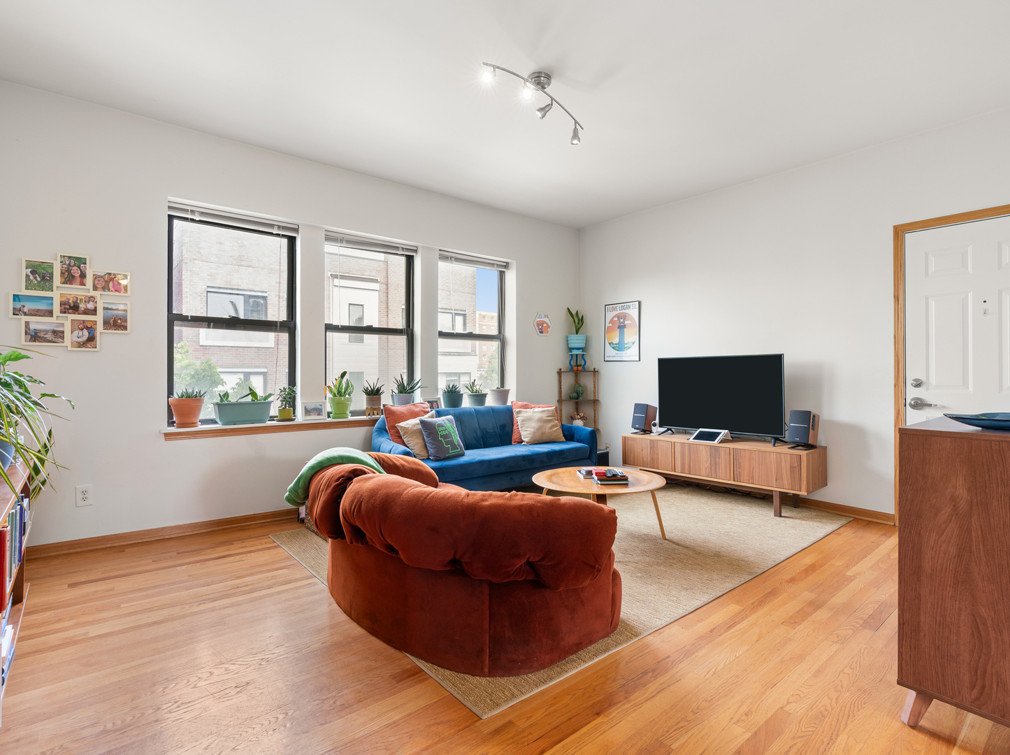 39 N PAULINA Avenue 3
