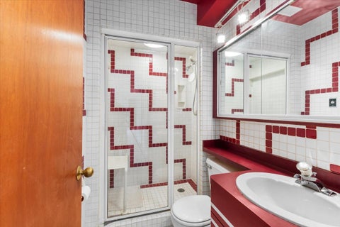 Tiny photo for 558 E Park Avenue, Elmhurst, IL 60126 (MLS # 12781395)